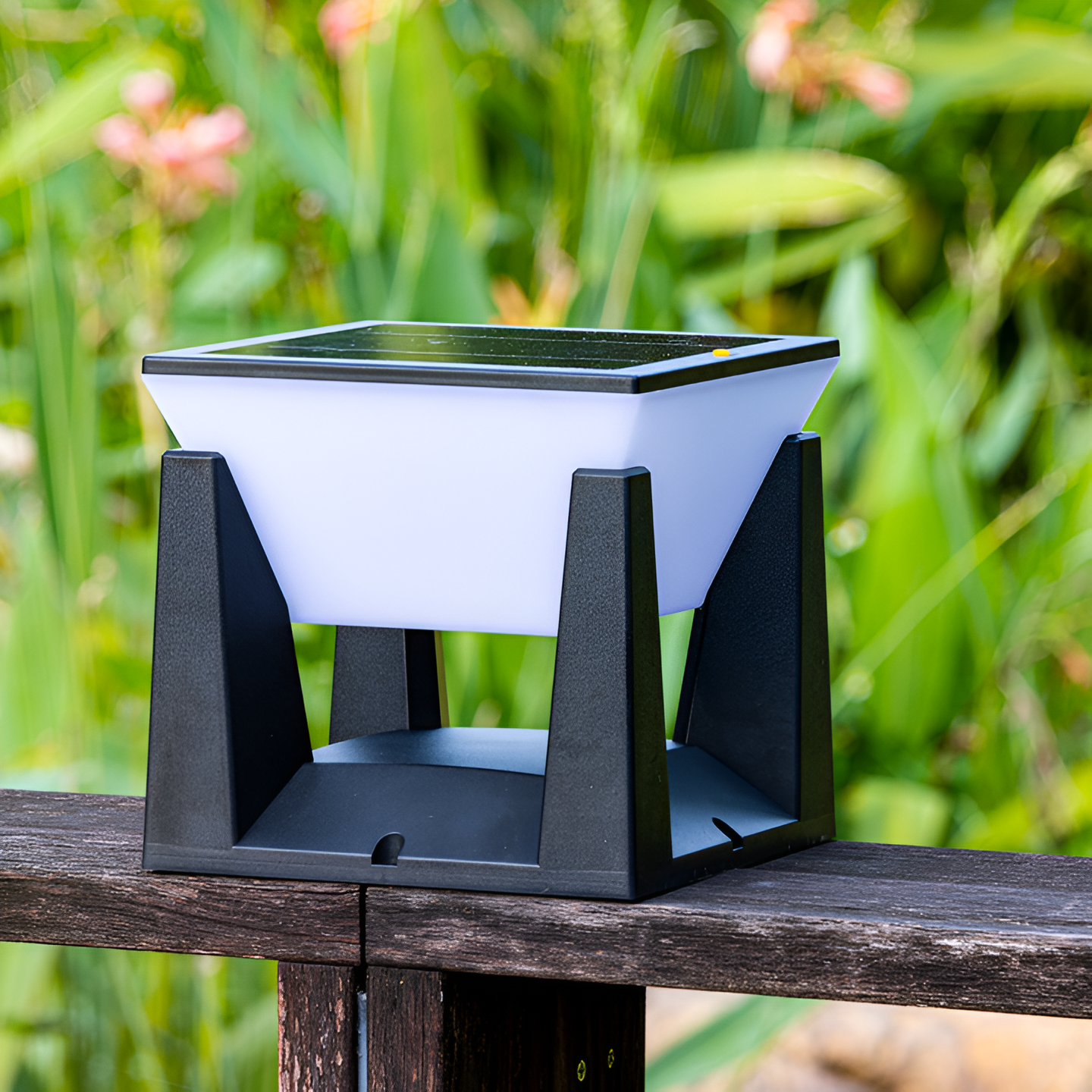 Sleek Solar Garden Square Light for Pathways - Image 4